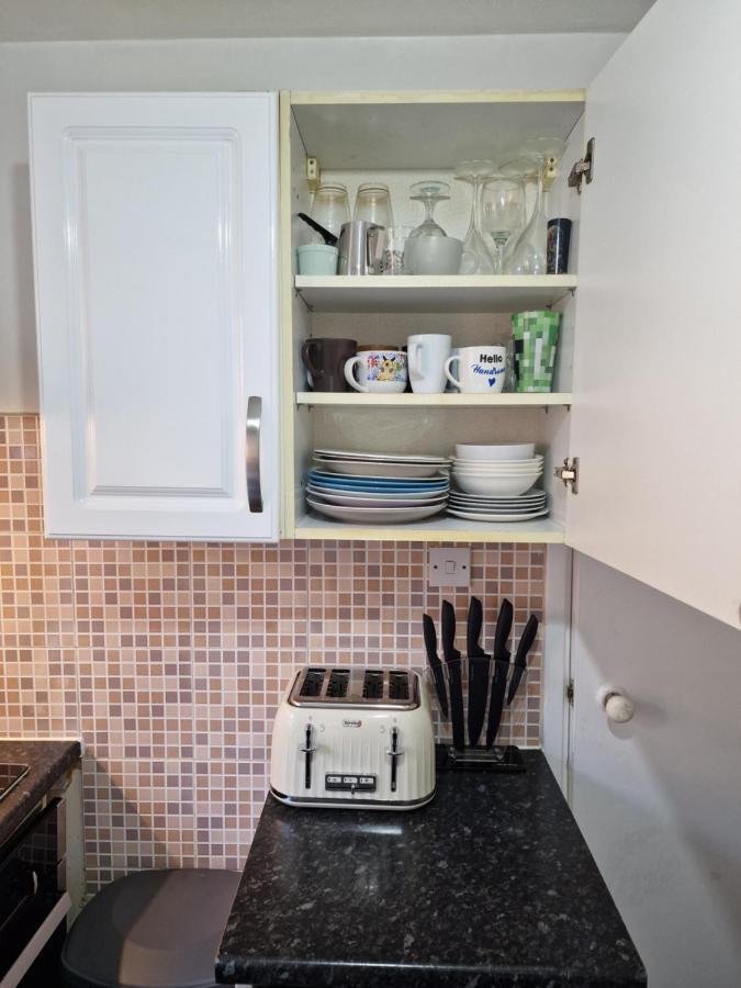 Cozy Double Bedroom In Zone 1-2 Central لندن المظهر الخارجي الصورة