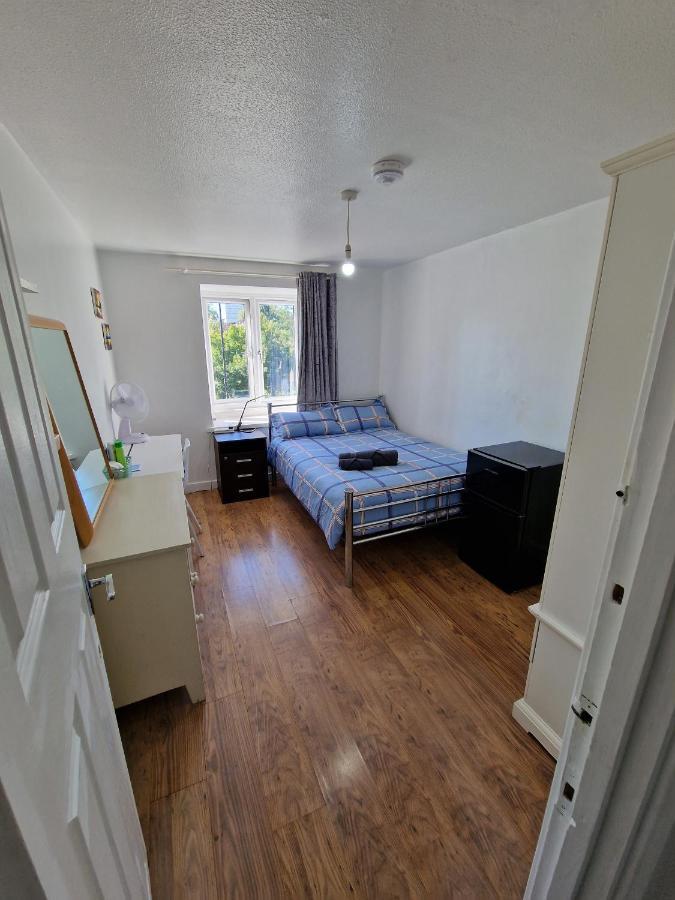 Cozy Double Bedroom In Zone 1-2 Central لندن المظهر الخارجي الصورة