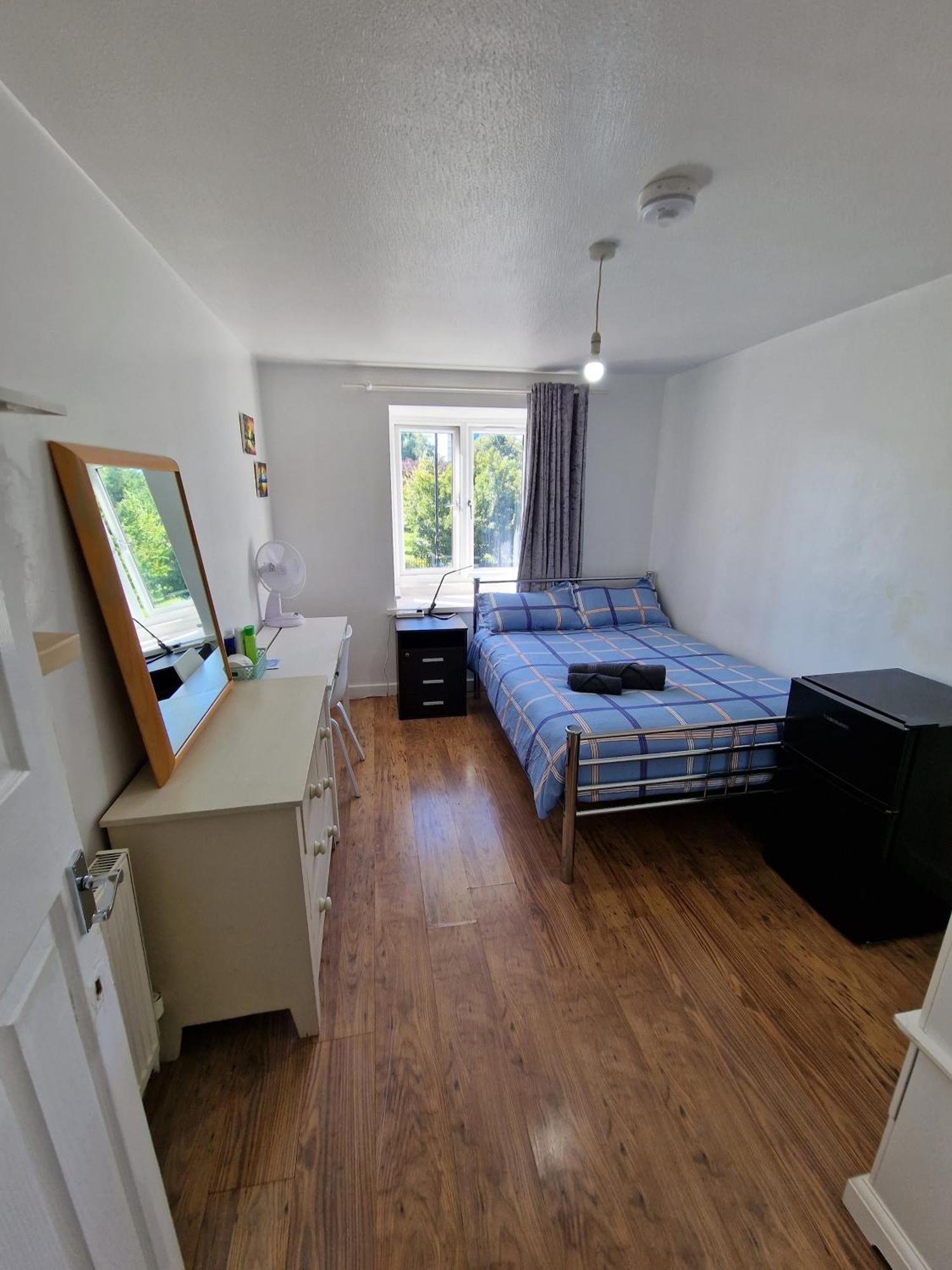 Cozy Double Bedroom In Zone 1-2 Central لندن المظهر الخارجي الصورة
