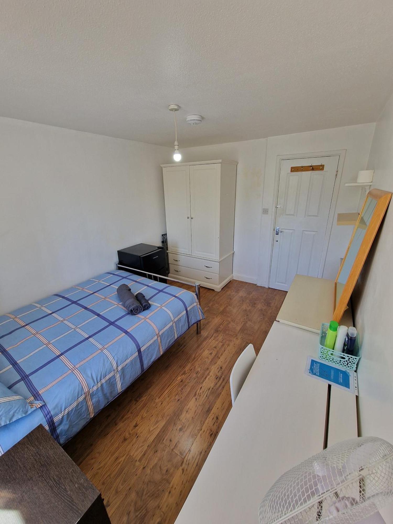 Cozy Double Bedroom In Zone 1-2 Central لندن المظهر الخارجي الصورة